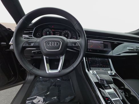 Used 2024 Audi Q8 Premium Plus AWD/4WD image 16