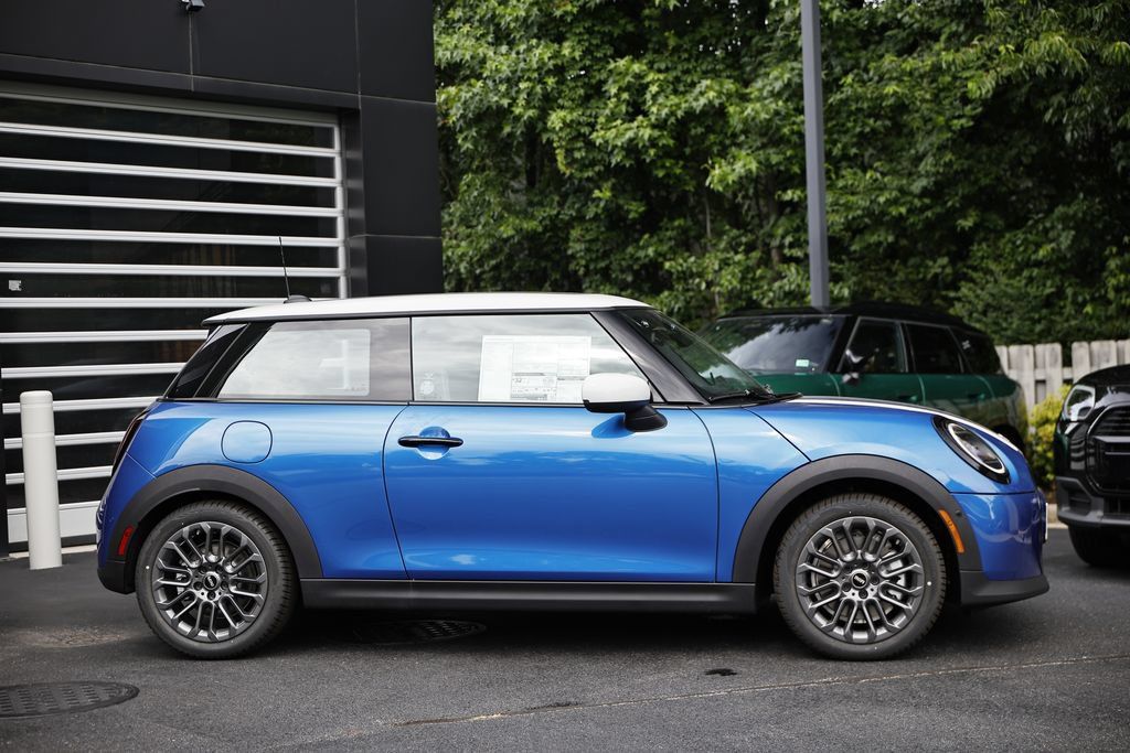 New 2026 MINI Cooper 2-Door Hardtop FWD image 4
