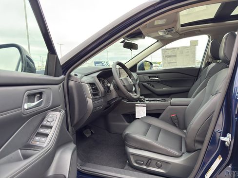 New 2026 Nissan Rogue SV w/ SV Premium Package image 11