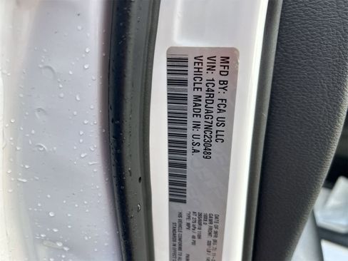 Used 2022 Dodge Durango SXT image 2