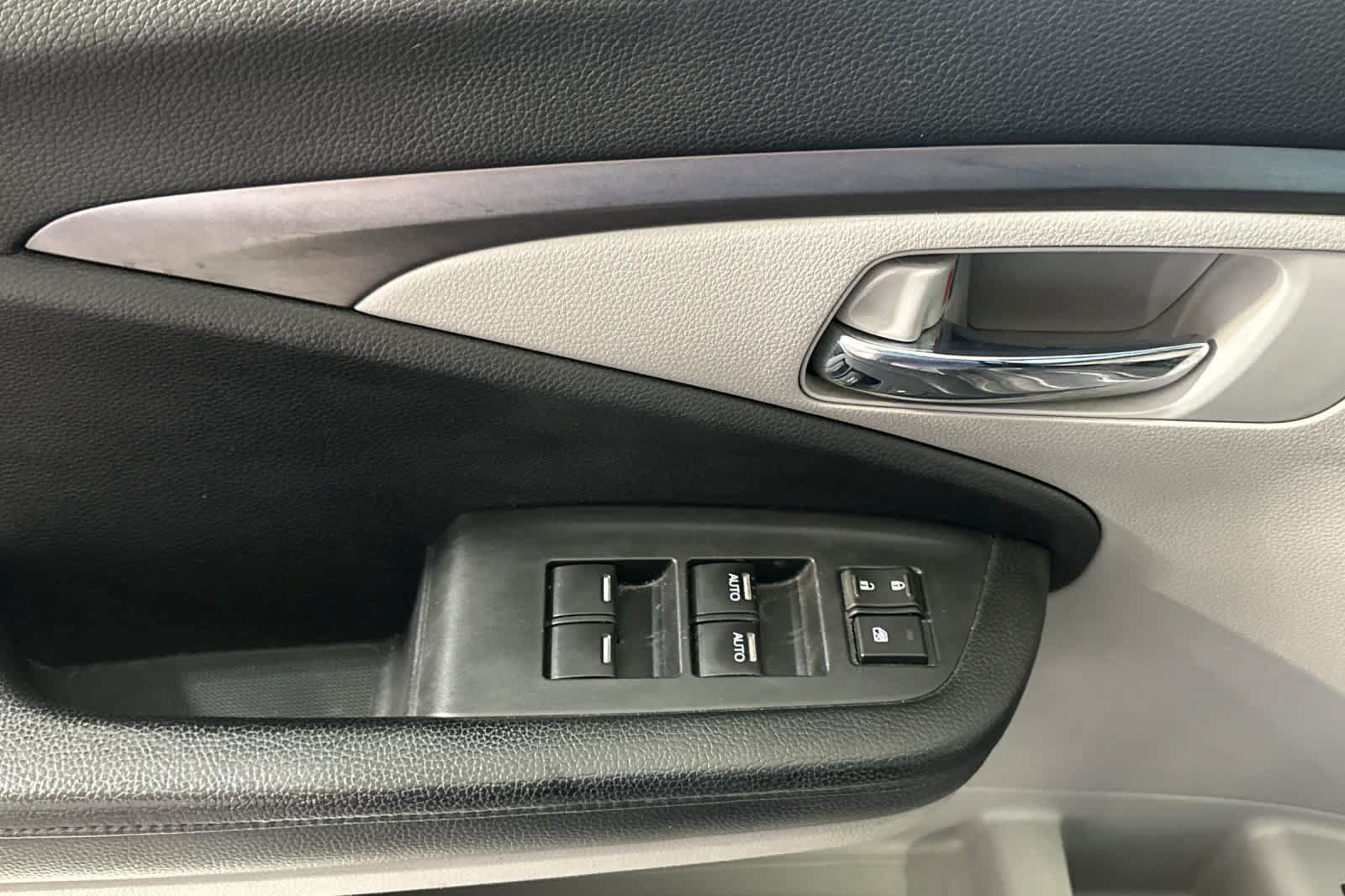 Used 2016 Honda Pilot EX-L image 15