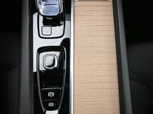 New 2026 Volvo XC60 B5 Core w/ Climate Package image 11