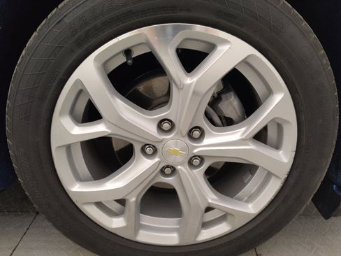 Used 2017 Chevrolet Volt Premier w/ Driver Confidence II Package FWD image 31