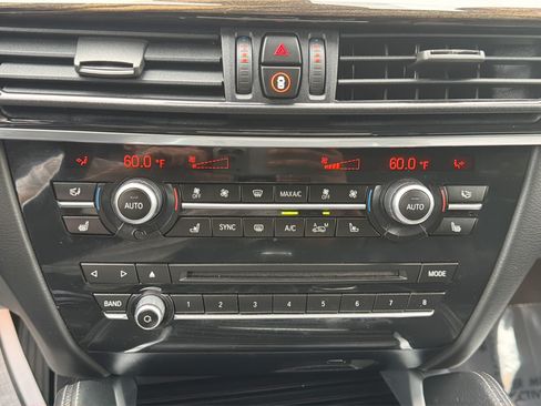 Used 2019 BMW X6 xDrive50i w/ M Sport Package AWD/4WD image 17