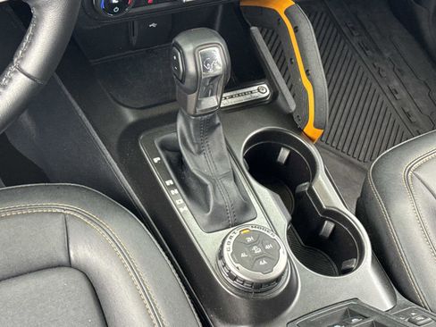 Used 2021 Ford Bronco Badlands image 5