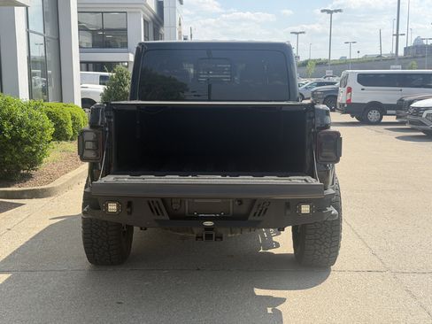 Used 2021 Jeep Gladiator Rubicon AWD/4WD image 11