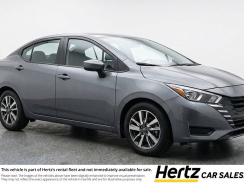 Used 2025 Nissan Versa SV image 1