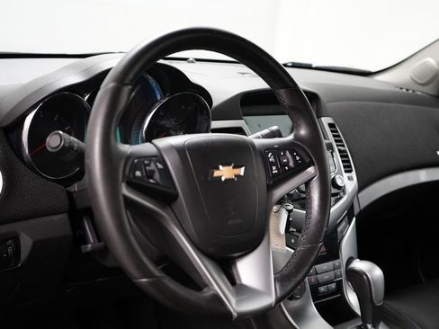 Used 2011 Chevrolet Cruze LTZ FWD image 12
