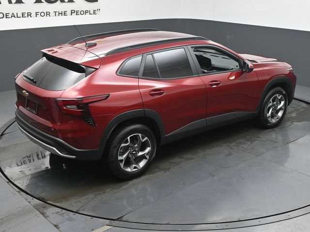 Used 2025 Chevrolet Trax LT w/ Driver Confidence Package FWD image 41