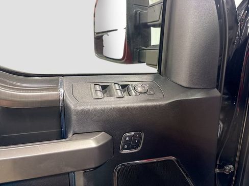 Used 2018 Ford F150 Lariat w/ Equipment Group 502A Luxury AWD/4WD image 16