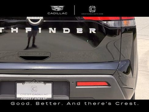 Used 2025 Nissan Pathfinder SV FWD image 5