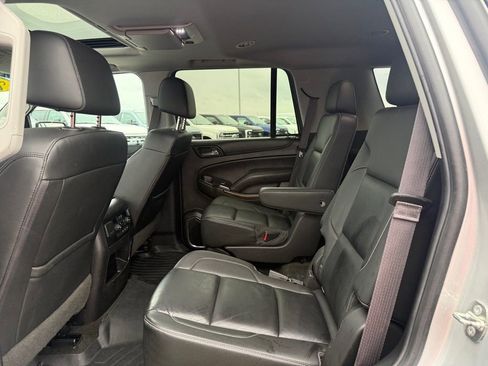 Used 2017 Chevrolet Tahoe LT w/ LT Signature Package image 11