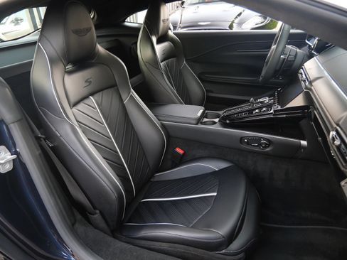Used 2026 Aston Martin V8 Vantage S RWD image 12