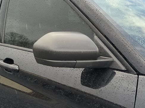 Certified 2022 Ford Explorer XLT image 10