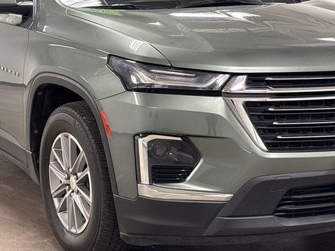 Used 2022 Chevrolet Traverse LT FWD image 5