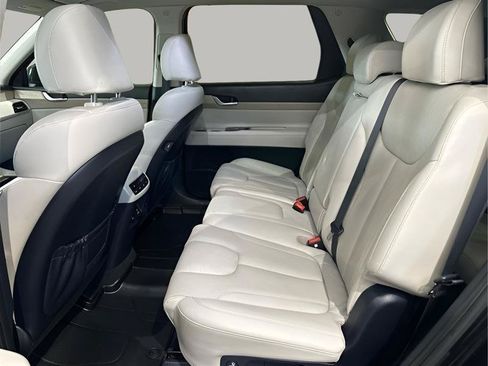 Used 2022 Hyundai Palisade SEL w/ 8P Bench Seat Package FWD image 12