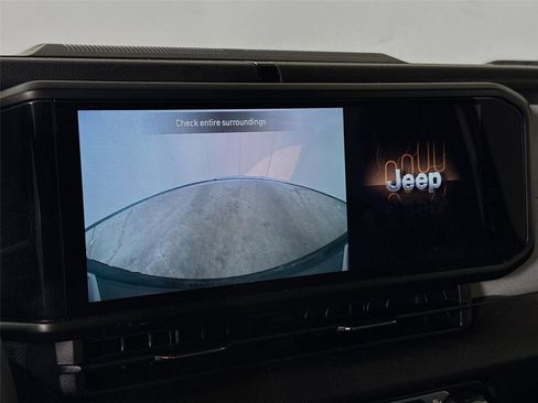 Used 2024 Jeep Wrangler Sport S w/ LED Headlamp & Fog Lamp Group image 9