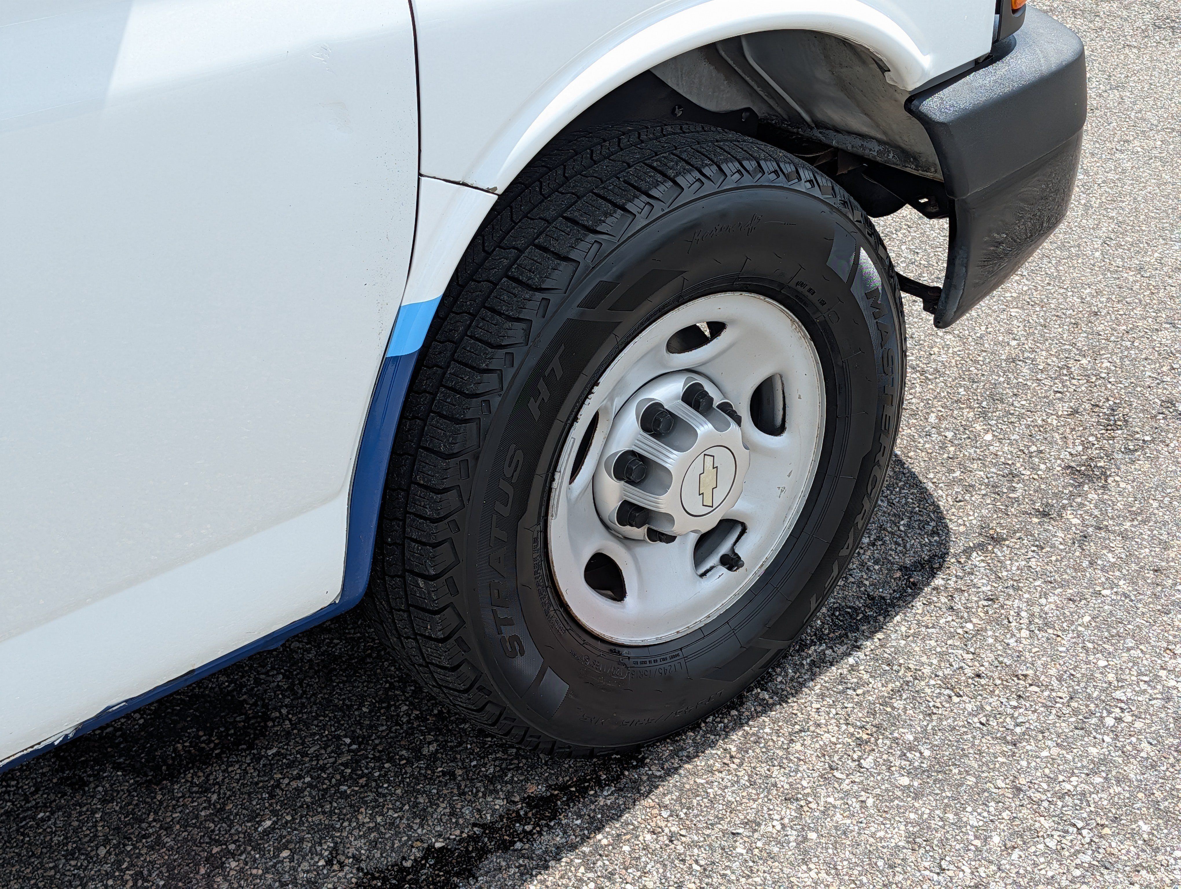 Used 2013 Chevrolet Express 3500 Extended RWD image 13
