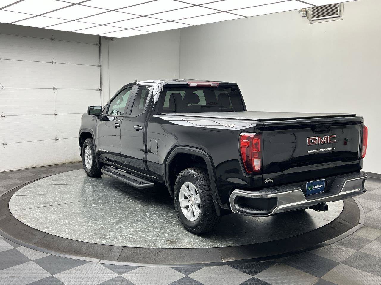 Certified 2022 GMC Sierra 1500 Pro w/ Pro Value Package AWD/4WD image 2