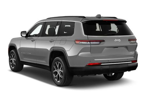 Used 2024 Jeep Grand Cherokee Limited w/ Black Appearance Package image 2