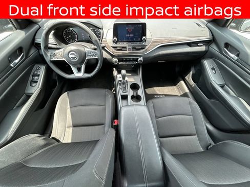 Used 2025 Nissan Altima 2.5 SV FWD image 28