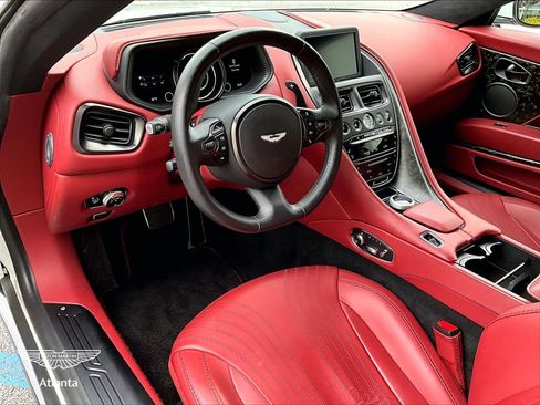 Used 2019 Aston Martin DB11 Coupe RWD image 12