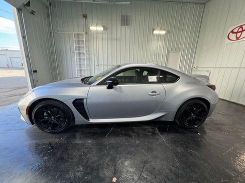 New 2025 Toyota GR86 Premium w/ GR Wheel Package (TMS RWD image 2