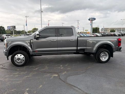Used 2024 Ford F450 Platinum w/ FX4 Off-Road Package AWD/4WD image 4