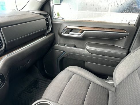 Used 2023 Chevrolet Silverado 1500 LT AWD/4WD image 39