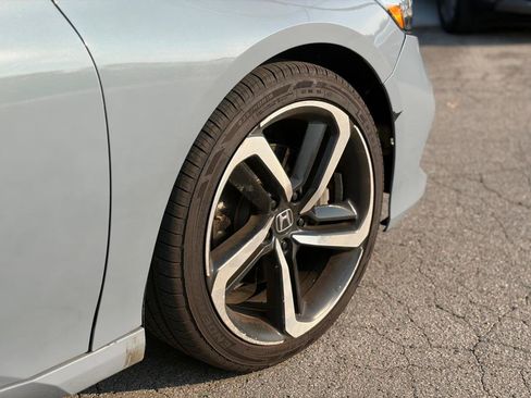 Used 2021 Honda Accord Sport image 8