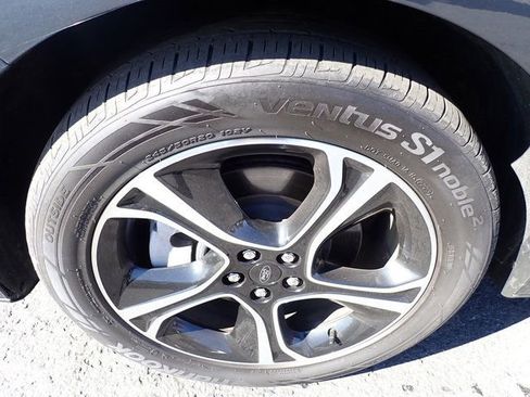 Certified 2024 Ford Edge ST image 13