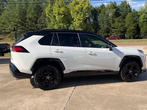 Used 2021 Toyota RAV4 XSE w/ XSE Grade Weather Package image 7