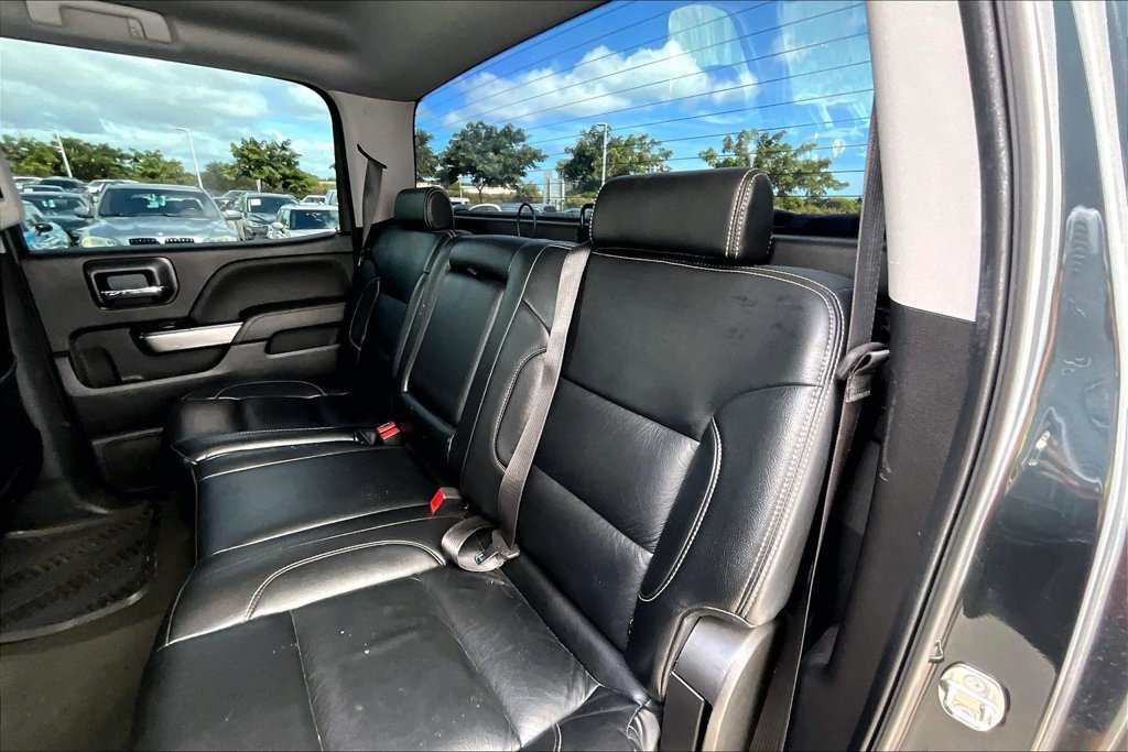 Used 2018 Chevrolet Silverado 1500 LT w/ LT Eassist Package AWD/4WD image 24
