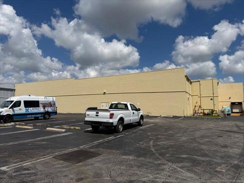 Used 2011 Ford F150 XL w/ PWR Equipment Group image 6