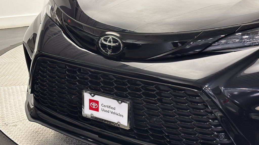 Certified 2026 Toyota Sienna XSE AWD/4WD image 2