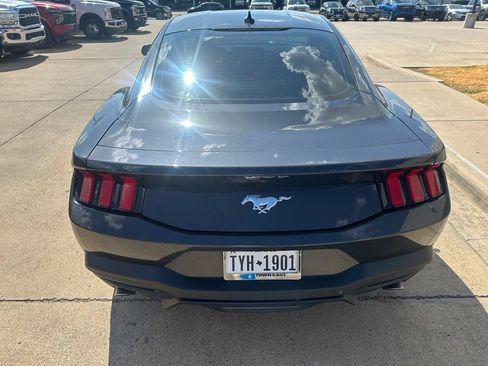 Used 2024 Ford Mustang Coupe RWD image 10