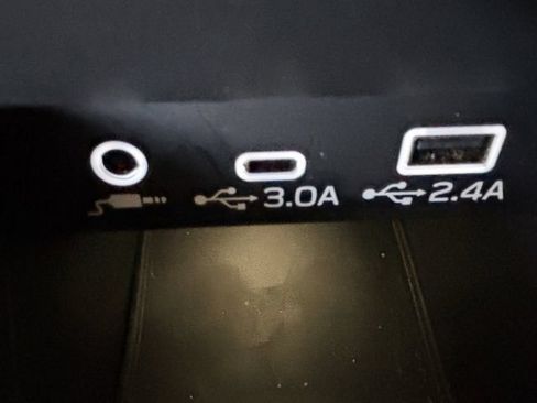 Used 2024 Subaru Outback Touring AWD/4WD image 6