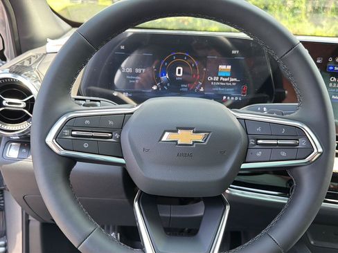 New 2026 Chevrolet Equinox LT FWD image 19