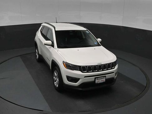 Used 2020 Jeep Compass Latitude AWD/4WD image 11