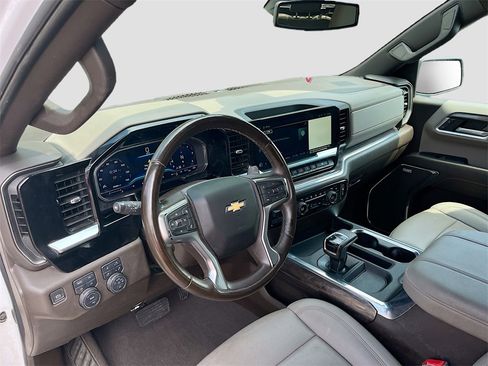 Used 2024 Chevrolet Silverado 1500 LTZ image 9