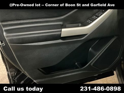 Used 2022 Ford Explorer XLT w/ Equipment Group 202A image 12