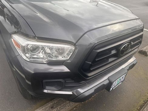 Used 2020 Toyota Tacoma SR image 5