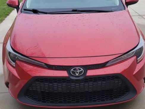 Used 2021 Toyota Corolla LE image 6