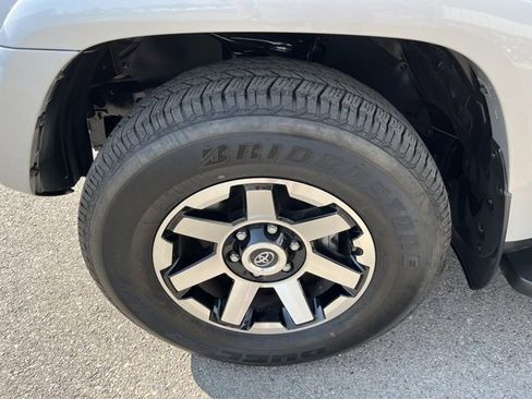 Used 2024 Toyota 4Runner TRD Off-Road Premium image 22