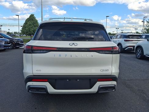 Certified 2025 INFINITI QX60 Sensory AWD/4WD image 5