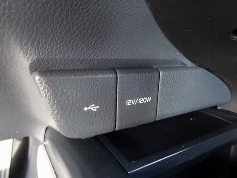 Used 2020 Toyota Camry LE w/ Convenience Package image 16