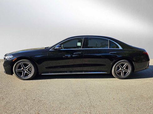 New 2024 Mercedes-Benz S 580 4MATIC Sedan image 4
