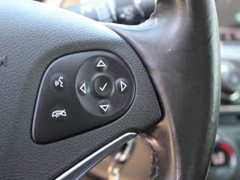 Used 2014 Chevrolet Impala LT w/ Convenience Package FWD image 20
