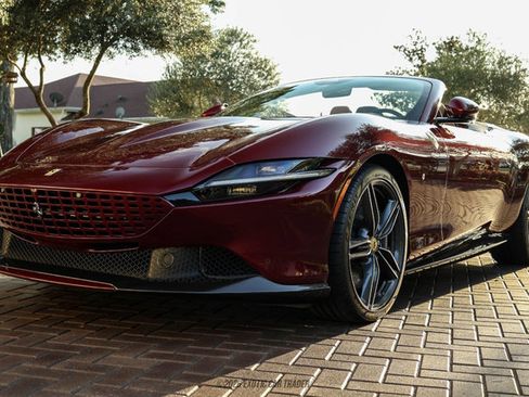 Used 2025 Ferrari Roma Spider RWD image 12