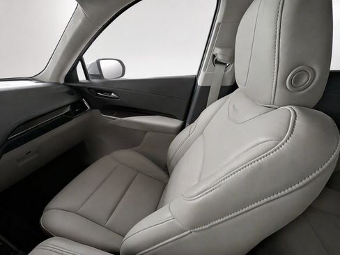 Used 2019 Cadillac XT4 Premium Luxury w/ Enhanced Visibility Package FWD image 15